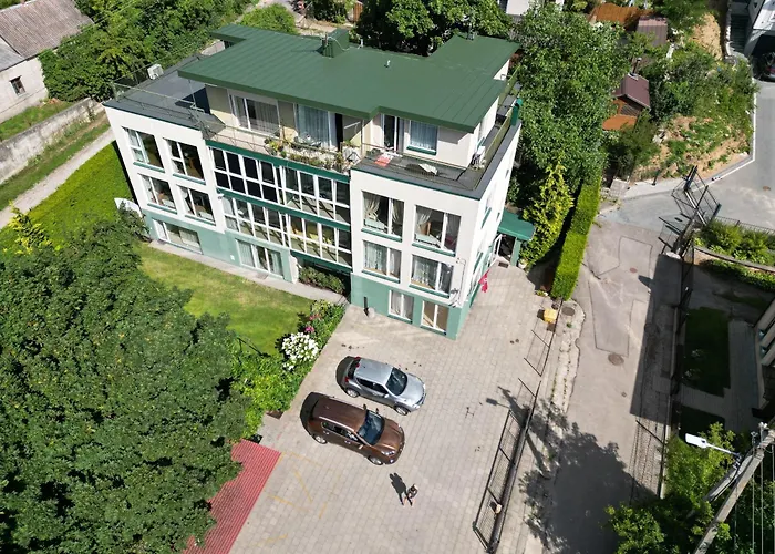 Cozy Garden Free Parking