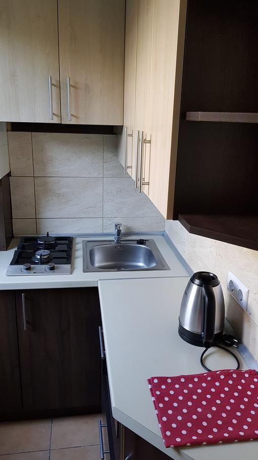 Cozy Garden Free Parking Apartment